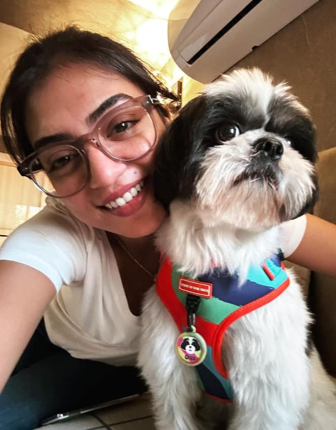 இவர் நடிகர் ஃபஹத் ஃபாசிலை திருமணம் செய்த பின்னர் வரிசையாக படங்களில் நடிக்கவில்லை என்றாலும் ஓரிரு படங்களில் அவ்வப்போது நடித்து வருகிறார்.