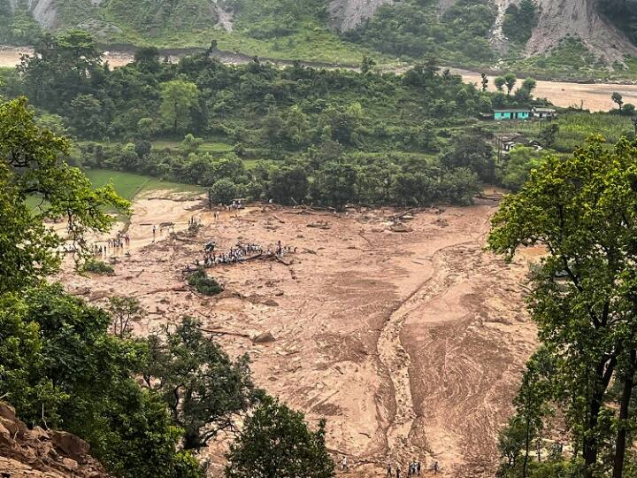 himachal imd yellow alert issued for heavy rains on august 21 22 in 10 districts Himachal Weather Today: हिमाचल में फिर बढ़ सकती है मुश्किलें, 21-22 अगस्त को भारी बारिश की चेतावनी, 10 जिलों में ‘येलो अलर्ट’