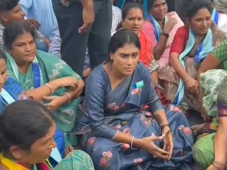 YS Sharmila Demand For Immediate Justice For The Tribal Woman YS Sharmila: పోలీసులకు రోడ్డు మీద రౌడీలు, రేపిస్టులకు తేడా లేదు: వైఎస్ షర్మిల