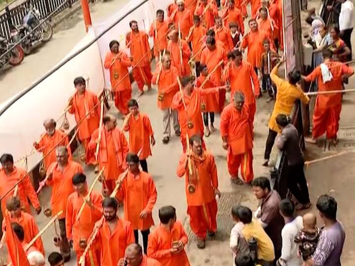 श्रावण मास निमित्त हिंदू संस्कृती आणि परंपरा जोपासण्यासाठी भव्य कावड यात्रेचे आयोजन करण्यात आलं होतं.