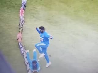 Jasprit Bumrah IND vs IRE:  ચાલુ મેચ દરમિયાન માંડ માંડ બચ્યાં જસપ્રીત બુમરાહ, ટળી દુર્ઘટના, જુઓ વીડિયો