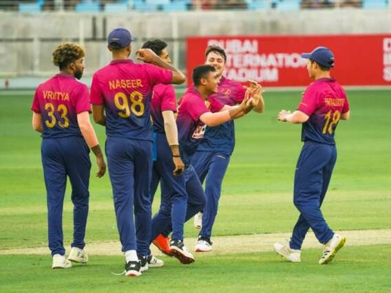UAE vs NZ: यूएई के 17 साल के प्लेयर अयान खान का बड़ा बयान, 'आने वाले समय में हम और बड़ी टीमों के देंगे मात' UAE vs NZ: यूएई के 17 साल के प्लेयर अयान खान का बड़ा बयान, 'आने वाले समय में हम और बड़ी टीमों के देंगे मात'