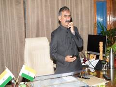 CM सुक्खू ने अचानक प्रतिभा सिंह को किया फोन, फिर बताई यह खास बात