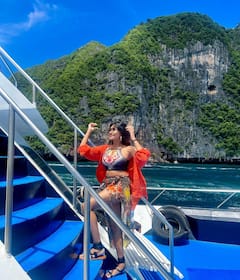 Vasanthi Krishnan: పొట్టి డ్రెస్సులో అందమైన వాసంతి కృష్ణన్ ఫోటోలు