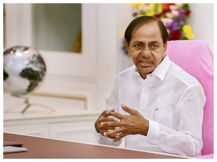 KCR Slams Congress Over Pension Promise, Says Will Bring Back 'Middleman Raj' If Elected In Telangana KCR Slams Congress Over Pension Promise, Says Party Will Bring Back 'Middleman Raj' If Elected In Telangana