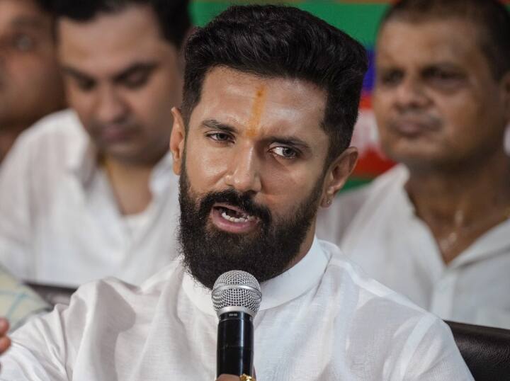 चीन वाले कमेंट पर चिराग पासवान की राहुल गांधी को नसीहत- 'बिना सबूत कुछ कहने से...' LJP chief Chirag Paswan slams Rahul Gandhi for his China Remarks चीन वाले कमेंट पर चिराग पासवान की राहुल गांधी को नसीहत- 'बिना सबूत कुछ कहने से...'