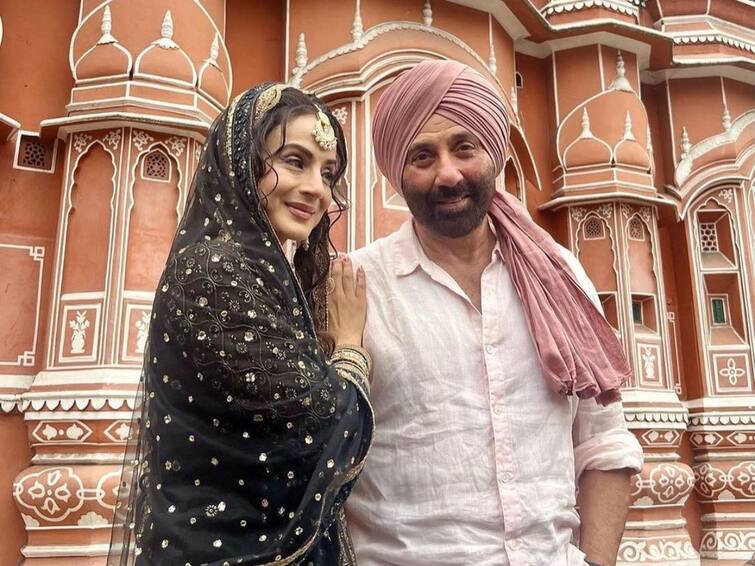 Gadar 2 Box Office Collection Sunny Deol And Ameesha Patel Starrer Earns Over Rs 300 Crore Gadar 2 Box Office Collection Day 9: Sunny Deol And Ameesha Patel Starrer Earns Over Rs 300 Crore