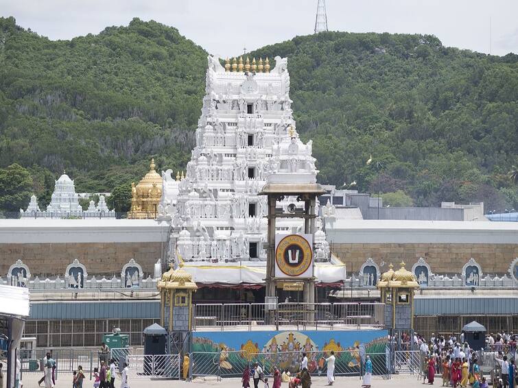 Tirumala Tirupati temple november month pre tickek booking starts devasthanams Tirumala Tirupati: நவம்பரில் திருப்பதி செல்ல பிளானா? தரிசன டிக்கெட் வெளியீடு..உடனே முன்பதிவு செய்யுங்க!