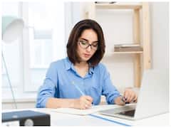 क्या डिस्टेंस से ली हुई डिग्री के बाद सरकारी परीक्षा में हिस्सा ले सकते हैं?