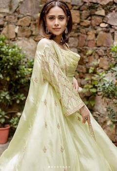 Nushrat Bharucha: ਨੁਸਰਤ ਭਰੂਚਾ ਨੇ ਇੰਡੋ-ਵੈਸਟਰਨ ਆਊਟਫਿਟ 'ਚ ਦਿਖਾਈ ਬੋਲਡਨੈੱਸ, ਫੋਟੋਆਂ ਦੇਖ ਹੈਰਾਨ ਹੋਏ ਫੈਨਜ਼