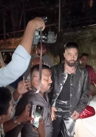 तो वहीं एपी ढिल्लन भी राज कुंद्रा और शिल्पा शेट्टी के रेस्टोरेंट क्लोजर में पहुंचे.