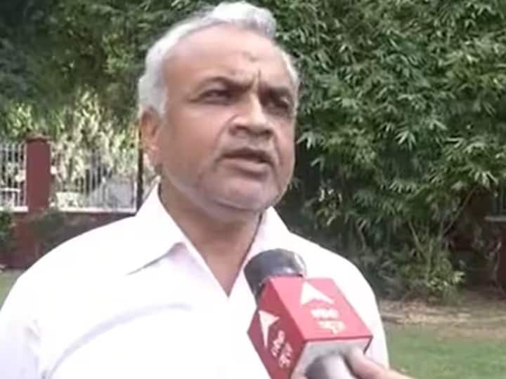 CWC List आने के बाद विभाकर शास्त्री ने किया पोस्ट, फिर हटाया, अब बोले- कांग्रेस मेरा परिवार, राहुल गांधी मेरे नेता Vibhakar Shastri removed self tweet which postesd after cwc list said Congress is my family, Rahul Gandhi is my leader CWC List आने के बाद विभाकर शास्त्री ने किया पोस्ट, फिर हटाया, अब बोले- कांग्रेस मेरा परिवार, राहुल गांधी मेरे नेता