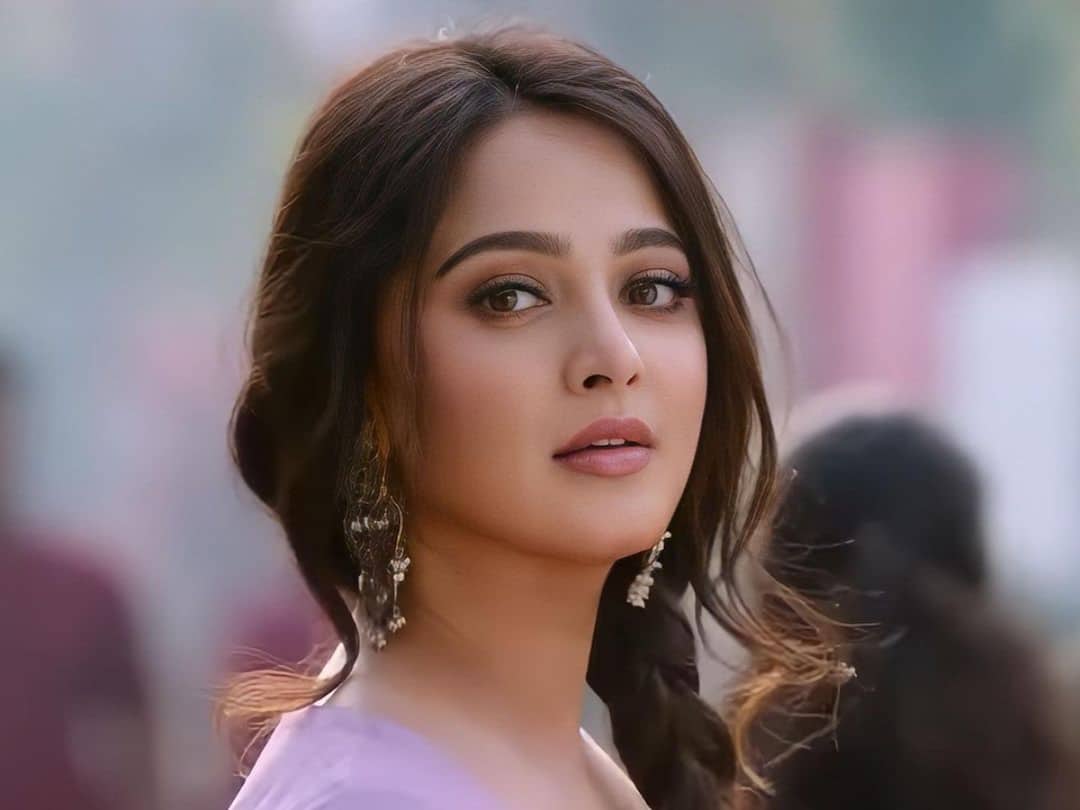 Anushka Shetty: అనుష్క షాకింగ్ రెమ్యునరేషన్ - ఒక్క మూవీకి ఎన్ని కోట్లో తెలుసా? Anushka Shetty increased her remuneration hugely, Do you know how much she demanding Anushka Shetty: అనుష్క షాకింగ్ రెమ్యునరేషన్ - ఒక్క మూవీకి ఎన్ని కోట్లో తెలుసా?