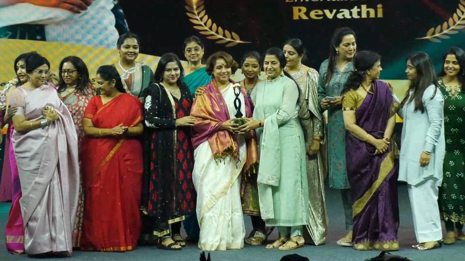 Suyasakthi Sakthi Masala Awards: 6-வது சக்தி மசாலா சுயசக்தி விருதுகள்.. சென்னையில் பிரமாண்டமாக நடந்த விருது வழங்கும் விழா!