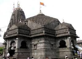 त्र्यंबकेश्वर हे भारताच्या महाराष्ट्र राज्यातील नाशिक जिल्ह्यातील त्र्यंबकेश्वर तालुक्यातील एक गाव आहे.ते तालुक्याचे ठिकाण आहे. त्र्यंबकेश्वर हे नाशिक जवळच्या बारा ज्योतिर्लिंगापैकी एक हिंदू तीर्थस्थान आहे.