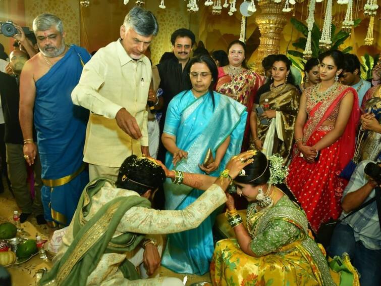 Nandamuri Suhasini Son Harsha Gets Married to Sai Geethika Check Details Nandamuri Suhasini: ఘనంగా నందమూరి సుహాసిని కుమారుడి వివాహం - హాజరైన ప్రముఖులు!