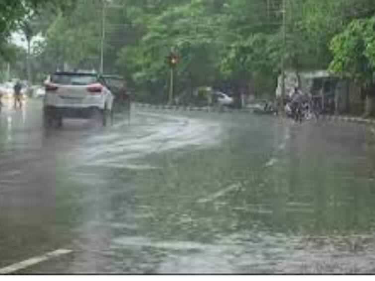 Thunderstorm likely in Chennai for next 2 days weather report Chennai Rain Alert:சென்னையில் அடுத்த 2 தினங்களுக்கு இடி மின்னலுடன் மழை வெளுக்கப்போகுது.. இதோ அப்டேட்..