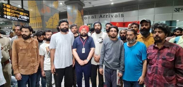 Safely evacuated 17 youth of punjab & harayana from Libya Punjab and haryana youths: ਲੀਬੀਆ 'ਚ ਫਸੇ 17 ਭਾਰਤੀ ਨੌਜਵਾਨਾਂ ਨੂੰ ਲਿਆਂਦਾ ਵਾਪਸ, ਟਰੈਵਲ ਏਜੰਟਾਂ ਨੇ ਕੀਤੀ ਧੋਖਾਧੜੀ, ਦੱਸੀ ਆਪਣੀ ਹੱਡਬੀਤੀ