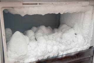 Freezer Filled with ice : ਕਿ ਤੁਹਾਡੀ ਫਰਿੱਜ 'ਚ ਵੀ ਜੰਮ ਰਹੀ ਹੈ ਬੇਹਿਸਾਬ  ਬਰਫ ਤਾਂ ਧਿਆਨ ਦਿਓ ਇਹਨਾਂ ਗੱਲਾਂ 'ਤੇ
