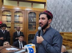 Manzoor Pashteen Pashtun: जानें कौन हैं मंजूर पश्तीन जिसने पाकिस्तान आर्मी को दी खाल उतारने की खुली धमकी