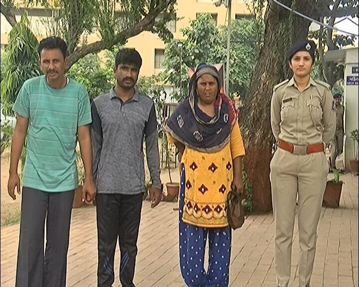 Gujarat News: Cheating and Thugs Gang Arrested by LCB in Ahmedabad Crime: પાવાગઢ મંદિરના પૂજારી કહીને લોકોને લૂંટતી ટોળકી પકડાઇ, એક મહિલા સહિત ત્રણનો ખતરનાક કાંડ ખુલ્યો...