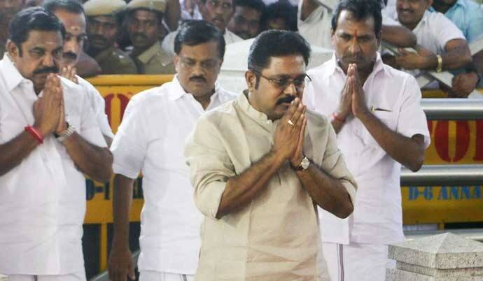 Edappadi Palaniswami can be given the title of traitorous Tamil - Dhinakaran TNN எடப்பாடி பழனிசாமிக்கு துரோகத் தமிழர் பட்டத்தை கொடுக்கலாம் - தினகரன்