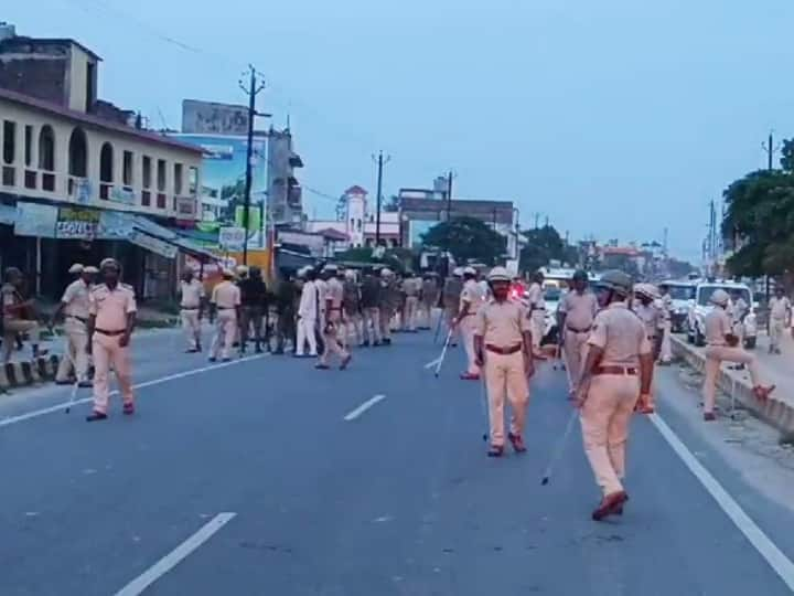 Bihar Bagaha Two Groups Clashed During Mahaviri Julus Many People injured Including Journalists and Police ann Bagaha: बिहार के बगहा में महावीरी जुलूस के दौरान दो पक्ष भिड़े, तोड़फोड़ और आगजनी की, पत्रकार, पुलिस समेत कई जख्मी