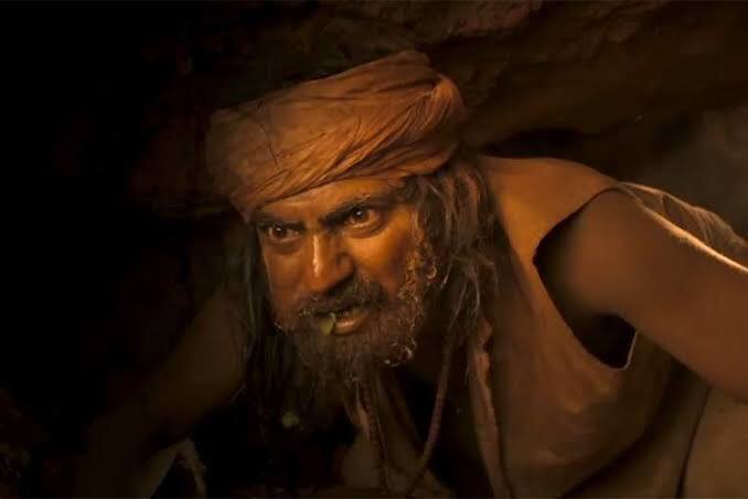 Nawazuddin nailed the performance as Dashrath Manjhi and was unanimously praised by the audience, industry and critics alike.