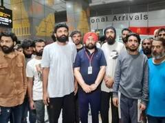 लीबिया जेल से रिहा होने के बाद भारत पहुंचे 17 युवक, माता-पिता से मिलकर खूब रोए, देखें वीडियो