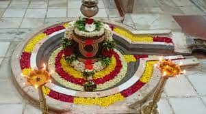हे ज्योतिर्लिंग महाराष्ट्रातील बीड जिल्ह्यात असून परळी वैजनाथ हे दक्षिण मध्य रेल्वेवरील एक स्थानक आहे. परळी वैजनाथ हे परळी वैद्यनाथ म्हणूनही ओळखले जाते.