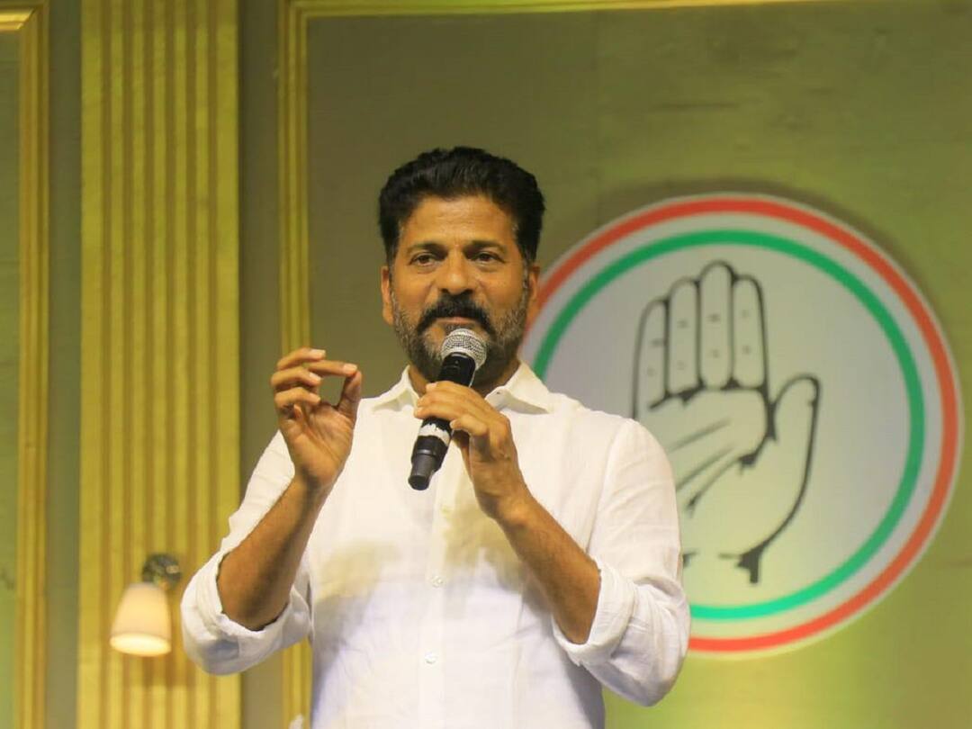 Revanth reddy responds over BRS Party candidates list released by CM KCR Revanth Reddy: కేసీఆర్ ఓటమిని ఒప్పుకున్నట్లే, మాకు సంపూర్ణ నమ్మకం కలిగింది - రేవంత్ రెడ్డి