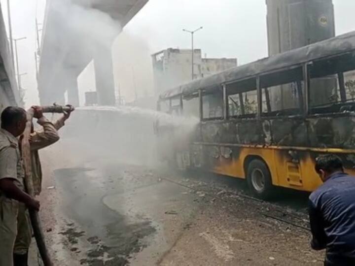 Ghaziabad Reyan Public School Bus Fire Due to cng cylinder leak Driver Jumped Ghaziabad School Bus Fire: गाजियाबाद में स्कूल बस में लगी आग, ड्राइवर ने कूदकर बचाई जान