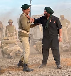 Gadar 2 से लेकर 'पठान' तक... बॉलीवुड की 10 धमाकेदार फिल्में जो झट से हो गईं 300 करोड़ के क्लब में शामिल