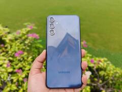 Best Smartphone: 20,000 के बजट में कुछ बढ़िया स्मार्टफोन, नथिंग फोन जैसा दिखता है ये मॉडल