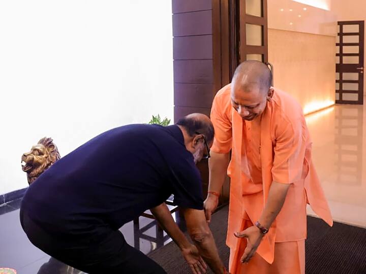 Rajinikanth ने क्यों छुए थे सीएम योगी आदित्यनाथ के पैर? कांग्रेस नेता उदित राज ने किया बड़ा दावा