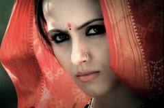 ग्लैमर वर्ल्ड क्विट करने से पहले खूब हंगामा मचा चुकी हैं Sana Khan, एक्ट्रेस के इस एड पर खूब हुई थी हाय तौबा 