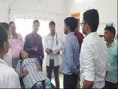 इटावा: इटावा में भीषण गर्मी का कहर, 2 दर्जन से अधिक छात्र-छात्राएं बीमार, इलाज के लिए जिला अस्पताल में भर्ती