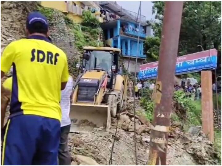 Rescue of SDRF team continues amidst possibility of children being buried under debris due to landslides in Chamba Uttarakhand Landslide: भूस्खलन के कारण मलबे में बच्चों के दबे होने की आशंका, एसडीआरएफ टीम का रेस्क्यू जारी