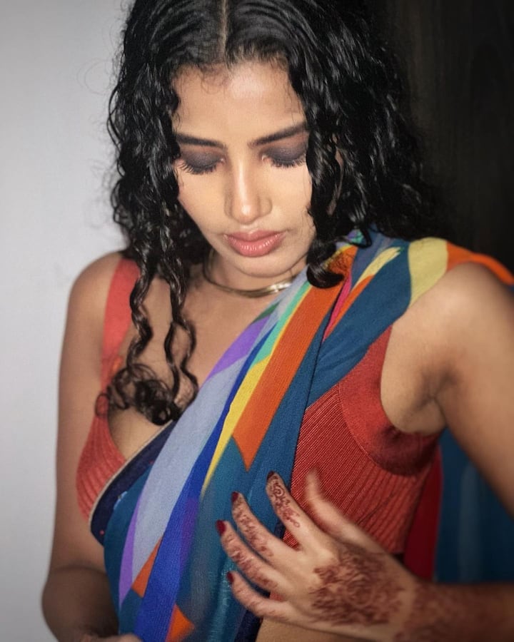 కానీ ఆరోజు ఉన్న విపరీతమైన పోటీ కారణంగా వాయిదా పడనుందని వార్తలు వస్తున్నాయి.