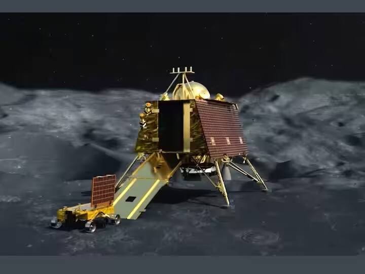 Chandrayaan 3 Countdown Begins Soft Landing Attempted On August 23 Landing Will Be Postponed If No Favorable Atmosphere Chandrayaan 3 चं काऊंटडाऊन सुरु, 23 ऑगस्टला चंद्रावर सॉफ्ट लँडिंगचा प्रयत्न, पोषक  वातावरण नसेल तर  लँडिंग पुढे ढकलणार