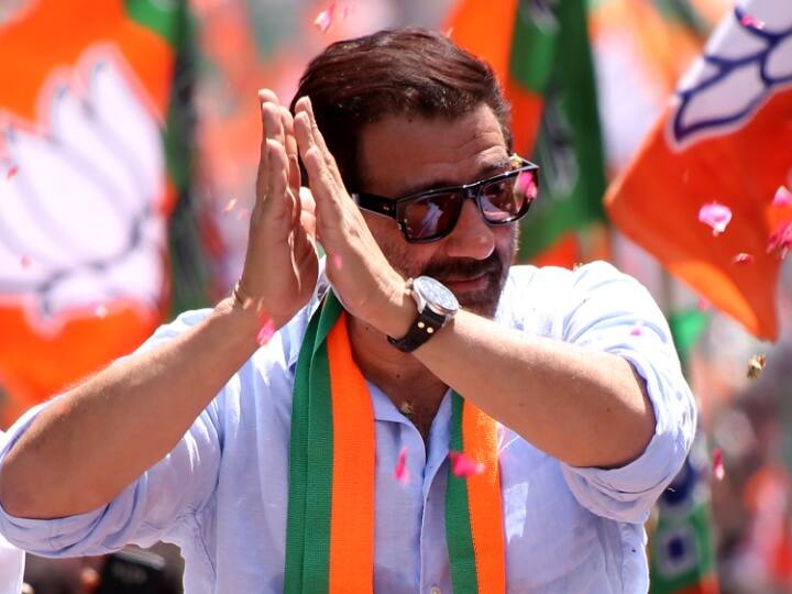 actor sunny deol announced will not contest lok sabha elections in 2024, told this reason Lok Sabha Elections 2024:गदर-2 की सफलता के बीच सनी देओल का बड़ा एलान, नहीं लड़ेंगे चुनाव, बताई ये वजह