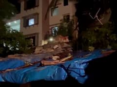 Wall Collapsed : मुंबईतील कुर्ल्यात संरक्षक भिंत घरांवर कोसळून तरुणीचा मृत्यू