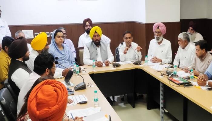 No shortage of funds will be allowed for development works: Balkar Singh ਵਿਕਾਸ ਕਾਰਜਾਂ ਲਈ ਫੰਡਾਂ ਦੀ ਕੋਈ ਘਾਟ ਨਹੀਂ ਆਉਣ ਦਿੱਤੀ ਜਾਏਗੀ : ਬਲਕਾਰ ਸਿੰਘ