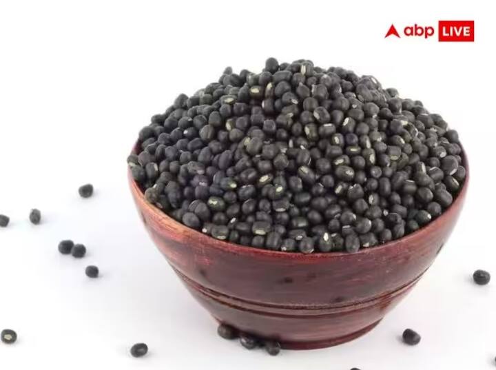 કાળી દાળ: મંગળ લાલ રંગનું પ્રતિનિધિત્વ કરે છે. આવી સ્થિતિમાં, તમારે આ દિવસે કાળી દાળ અથવા કોઈપણ કાળા રંગની વસ્તુનું દાન કરવાથી બચવું જોઈએ. આવું કરવું તમારા માટે અશુભ સાબિત થઈ શકે છે.