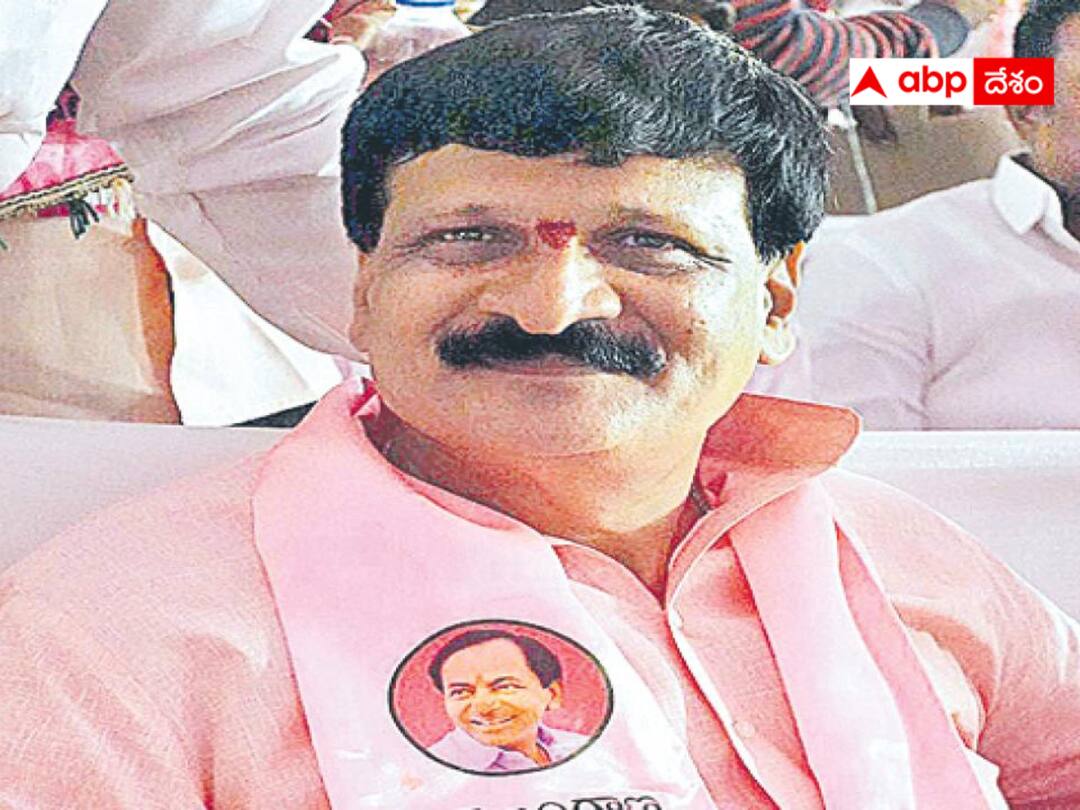 Mynampalli : ముదురుతున్న మైనంపల్లి వివాదం - కుమారుడే ముఖ్యమని తేల్చేసిన ఎమ్మెల్యే ! BRS MLA Mynampalli once again made controversial comments. Mynampalli : ముదురుతున్న మైనంపల్లి వివాదం - కుమారుడే ముఖ్యమని తేల్చేసిన ఎమ్మెల్యే !