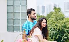 Relationship Tips: একঘেয়েমি আসে দাম্পত্যেও, ভালবাসার জানান দেওয়া জরুরি