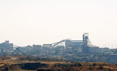 Diamond Origin: কয়লা থেকেই কি উৎপত্তি হিরের? অন্য কথা বলছে বিজ্ঞান