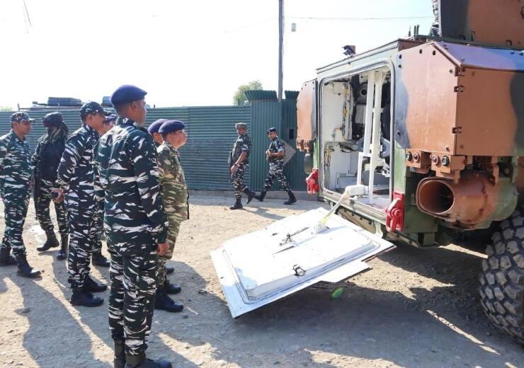 Jammu Kashmir: कश्मीर में CRPF को मिला व्हील्ड आर्मर्ड एम्फीबियस प्लेटफॉर्म, क्या है इसकी खासियत? jammu kashmir CRPF got wheeled armoured amphibious platform WHAP in kashmir ann Jammu Kashmir: कश्मीर में CRPF को मिला व्हील्ड आर्मर्ड एम्फीबियस प्लेटफॉर्म, क्या है इसकी खासियत?
