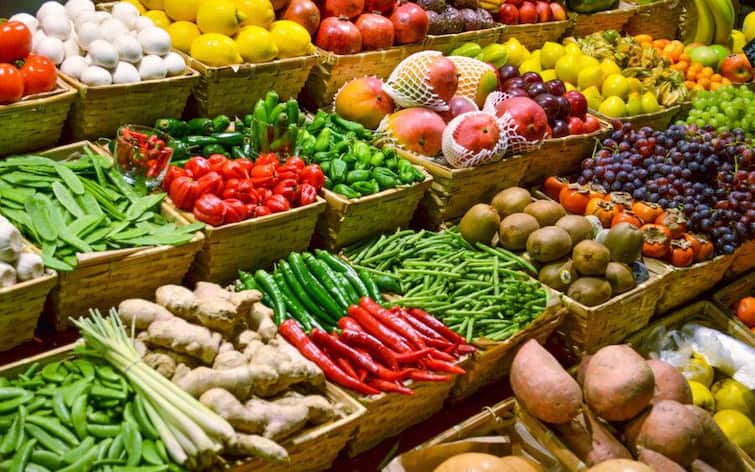 inflation vegetables rates rain Price of vegetables has gone up a lot Due to heavy rains in Bihar Vegetables : 10 रुपये किलोनं विकणारी भाजी 200 रुपयांवर, अचानक दर वाढण्याचं कारण काय?