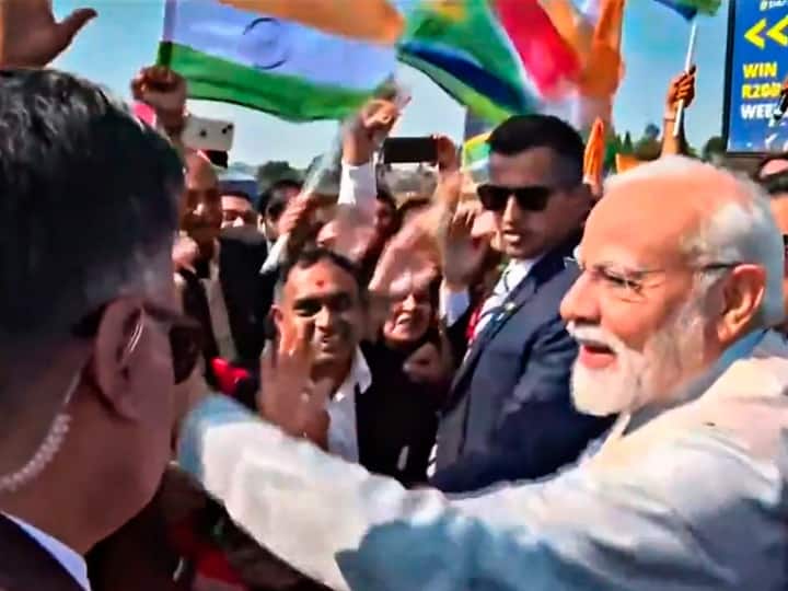 समुदाय के साथ बैठक में, मोदी विशाल स्वामीनारायण मंदिर के एक मॉडल को देख सकते हैं जो 2017 से निर्माणाधीन है और जिसके अगले साल पूरा होने की उम्मीद है. जोहानिसबर्ग के उत्तर में नॉर्थ राइडिंग का नया मंदिर केन्या के नैरोबी में स्थित ऐसे एक मंदिर के समान होगा, जो पूरी तरह से पत्थर से बना है.